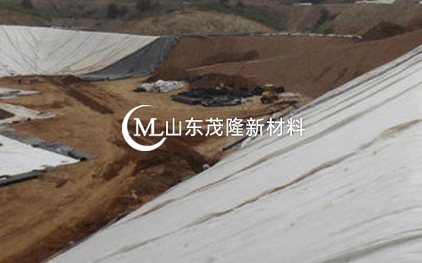 《山東濱州垃圾填埋場》土工布、土工膜施工