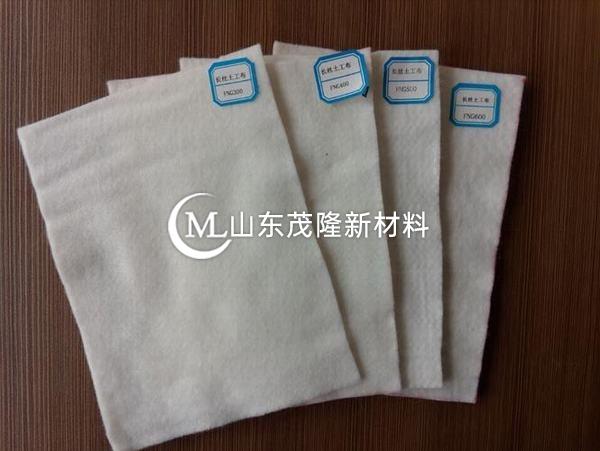 過濾土工布隔離污染土與非污染土的試驗研究