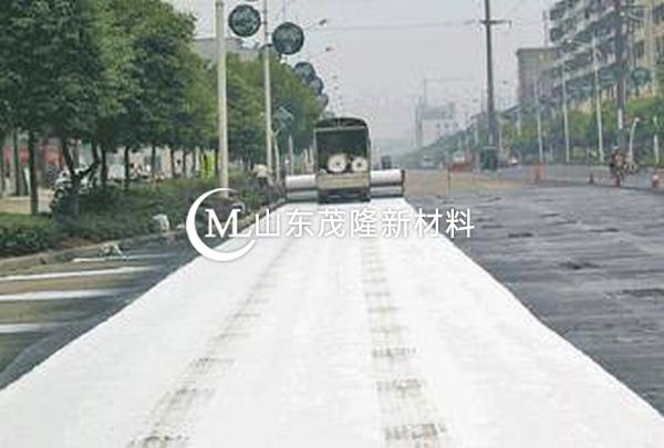 1.68萬平方米土工布送到沿江險工險段，隨時可投入使用